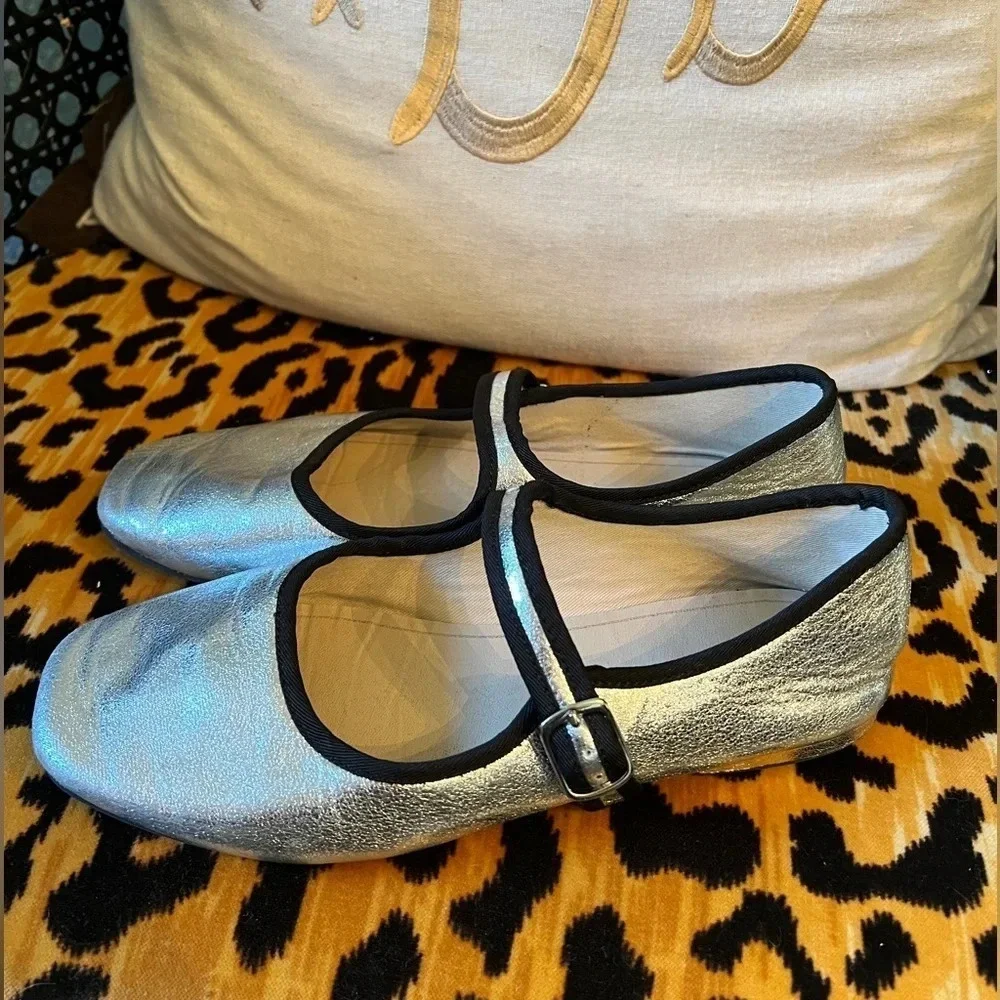ZARA Silver and Black Trim Mary Janes - Picture 5 of 8